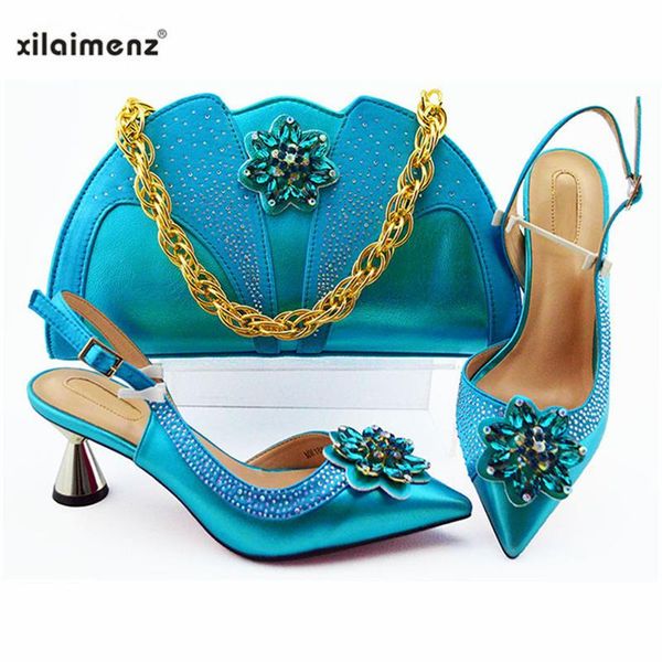 dress shoes 2021 and special design woman matching bag set nigerian style pumps for party wedding, Black
dress shoes 2021 and special design woman matching bag set nigerian style pumps for party wedding, Black