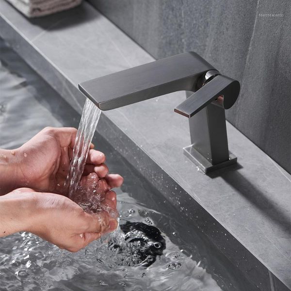 wholesale and retail deck mount waterfall bathroom faucet vessel sinks mixer tap cold all bronze water sink faucets1
wholesale and retail deck mount waterfall bathroom faucet vessel sinks mixer tap cold all bronze water sink faucets1