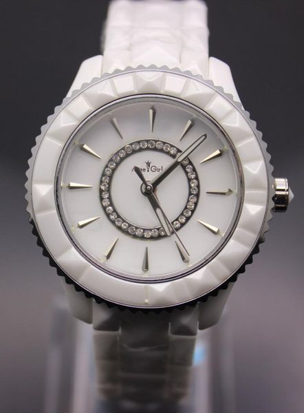 wristwatches white black ceramic watches women men's fashion business couple quartz watch ceramica gent's stainless steel diamonds, Slivery;brown
wristwatches white black ceramic watches women men's fashion business couple quartz watch ceramica gent's stainless steel diamonds, Slivery;brown