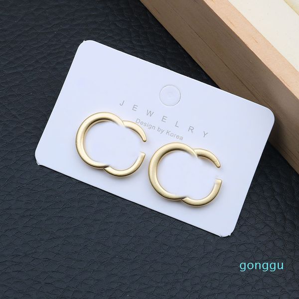 luxury-fashion designer letter earrings women metal earrings fashionable temperament earrings studs europe america charm jewelry ladies gift, Golden
luxury-fashion designer letter earrings women metal earrings fashionable temperament earrings studs europe america charm jewelry ladies gift, Golden