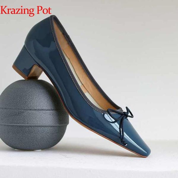 dress shoes krazing pot full grain leather butterfly-knot decoration med heel square toe slip on autumn nightclub elegant women pumps l69, Black
dress shoes krazing pot full grain leather butterfly-knot decoration med heel square toe slip on autumn nightclub elegant women pumps l69, Black