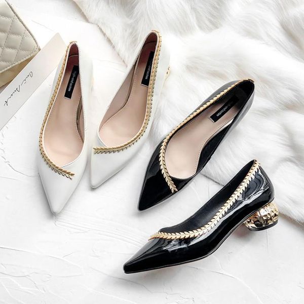 dress shoes 2021 genuine leather personalized metal thick heel pointed shallow mouth elegant lace single women, Black
dress shoes 2021 genuine leather personalized metal thick heel pointed shallow mouth elegant lace single women, Black