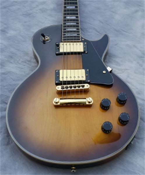 electric guitar,honey burst , solid maple cap, mother of pearl inlay,1 pc body 1 pc neck, frets binding, quality guitar. guitars guitarra
electric guitar,honey burst , solid maple cap, mother of pearl inlay,1 pc body 1 pc neck, frets binding, quality guitar. guitars guitarra
