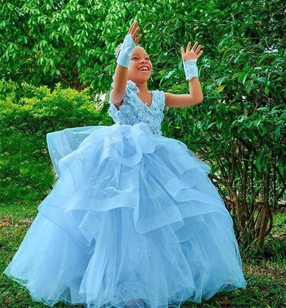 elegant 3d floral lace appliques flower girls dresses for wedding v neck cap sleeves backless girl' pageant gowns puffy tulle first co, White;blue
elegant 3d floral lace appliques flower girls dresses for wedding v neck cap sleeves backless girl' pageant gowns puffy tulle first co, White;blue