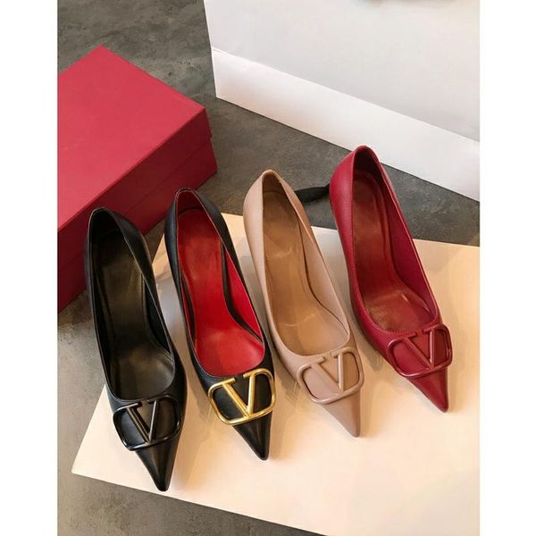 women high heel sandal classics v right brand 8.5cm genuine leather black red wedding shoes pointed toe pumps dress
women high heel sandal classics v right brand 8.5cm genuine leather black red wedding shoes pointed toe pumps dress