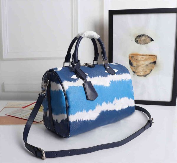 fashion pillow bag printing series women designer handbag blue pink red multifunctional travel business shoulder purse large capacity totes
fashion pillow bag printing series women designer handbag blue pink red multifunctional travel business shoulder purse large capacity totes