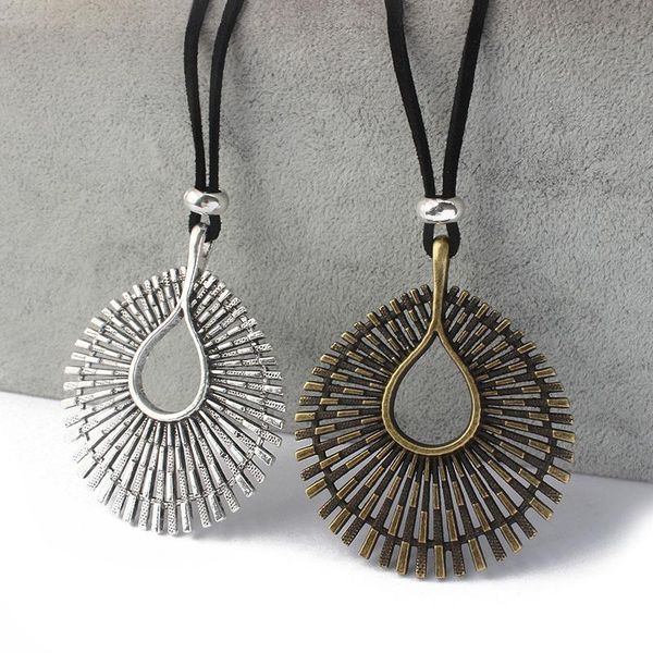 pendant necklaces 1pcs antique bronze/silver color hollow waterdrop shaped charms rope necklace 95cm black suede cord for women
pendant necklaces 1pcs antique bronze/silver color hollow waterdrop shaped charms rope necklace 95cm black suede cord for women
