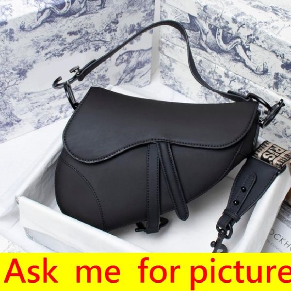 Cross body Bag high-end atmospheric with Shoulder Strap European and American fashion Handmade twill Fashionable Graceful embossed patterns
Cross body Bag high-end atmospheric with Shoulder Strap European and American fashion Handmade twill Fashionable Graceful embossed patterns