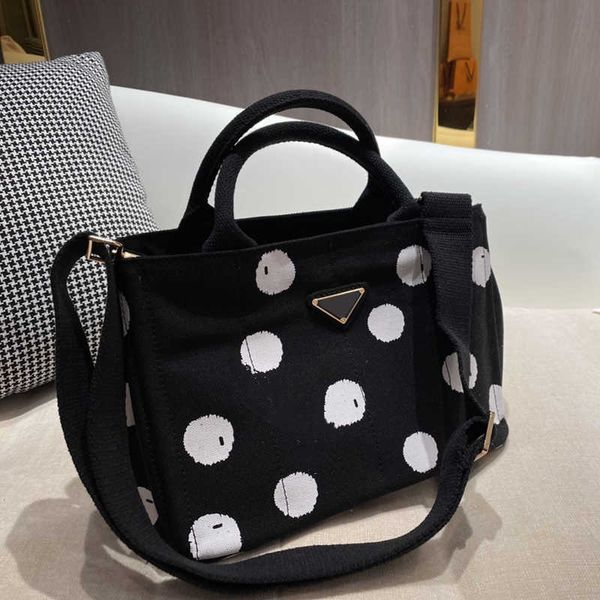 handbag handbgs backpack designer tote bag women's genuine leather luxury high-capacity evening party shopping business occasions fashi
handbag handbgs backpack designer tote bag women's genuine leather luxury high-capacity evening party shopping business occasions fashi