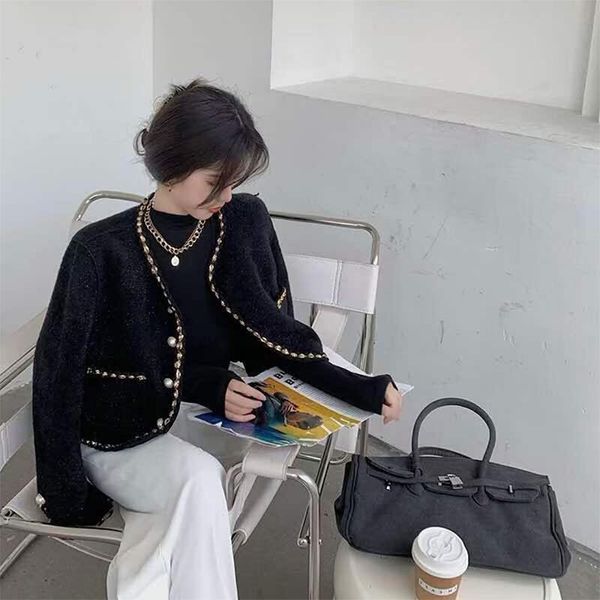 women's jackets autumn and winter retro pearl buckle jacket short ol saling female coat, Black;brown
women's jackets autumn and winter retro pearl buckle jacket short ol saling female coat, Black;brown
