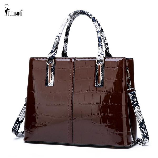 evening bags funmardi luxury handbag women crocodile pu leather designer female shoulder crossbody bag snake handle wlhb2152
evening bags funmardi luxury handbag women crocodile pu leather designer female shoulder crossbody bag snake handle wlhb2152
