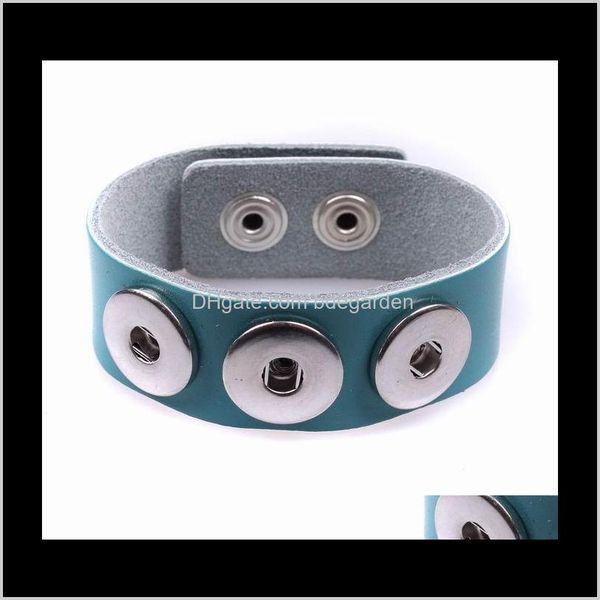 charm bracelets classic europe fashion button real leather bracelet jewelry for men brand party alloy metal women bangle drop delivery 2021, Golden;silver 
charm bracelets classic europe fashion button real leather bracelet jewelry for men brand party alloy metal women bangle drop delivery 2021, Golden;silver