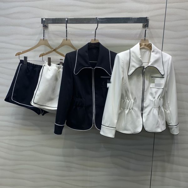 women's two piece pants 2021 autumn lapel neck long sleeve print panelled designer coat and brand same style shorts 0812-4, White
women's two piece pants 2021 autumn lapel neck long sleeve print panelled designer coat and brand same style shorts 0812-4, White