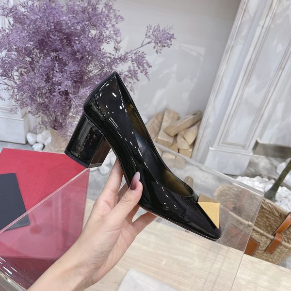 2022 latest women dress shoes sandals designer med heels womens designer shoe slingback pumps sandal genuine leather size34-42, Black
2022 latest women dress shoes sandals designer med heels womens designer shoe slingback pumps sandal genuine leather size34-42, Black