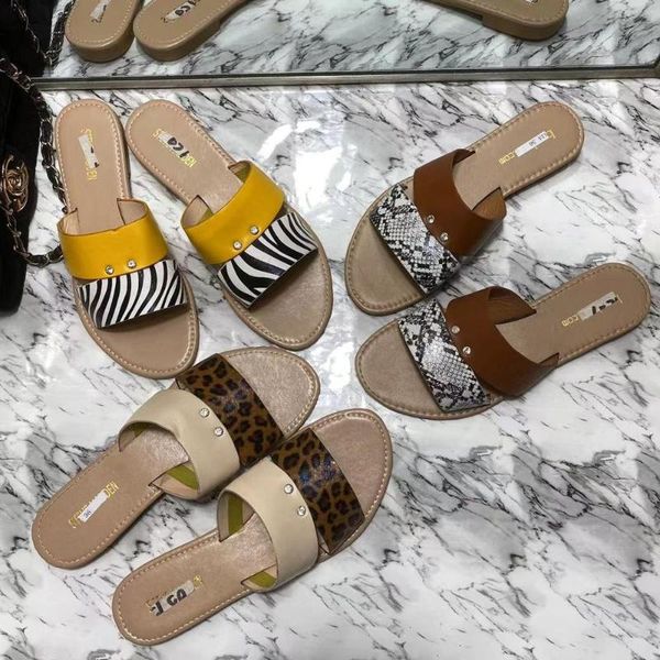 slippers summer 2021 original designer's comfortable wild animal pattern color-block flat sandals and, Black
slippers summer 2021 original designer's comfortable wild animal pattern color-block flat sandals and, Black