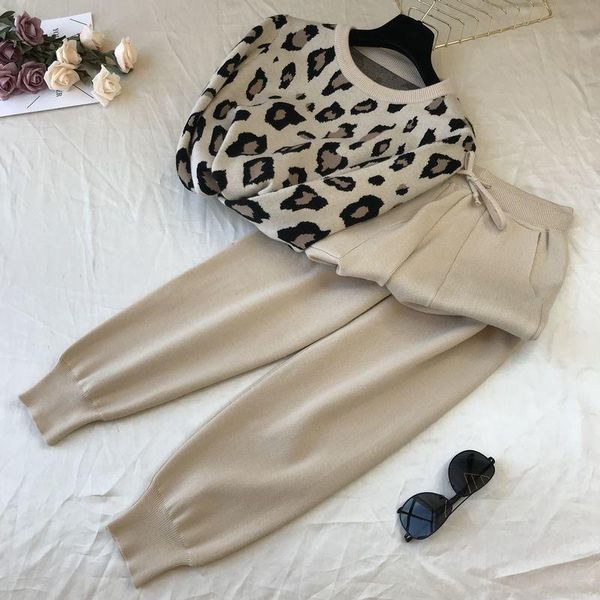 women's tracksuits two-piece casual knitted short-sleeved pants spring and summer printed beaded pullover + double pocket lace women, Gray
women's tracksuits two-piece casual knitted short-sleeved pants spring and summer printed beaded pullover + double pocket lace women, Gray