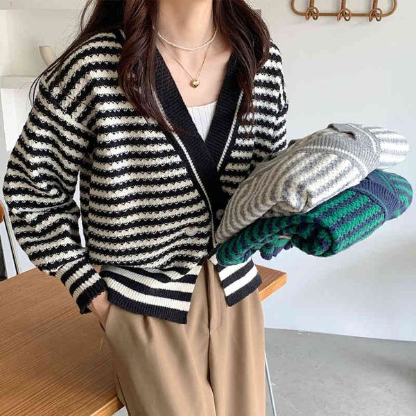 women's sweaters stripe short cardigan sweater winter sleeve long neck jumper casual streetwear fashion pull femme jacket wrtd, White;black
women's sweaters stripe short cardigan sweater winter sleeve long neck jumper casual streetwear fashion pull femme jacket wrtd, White;black