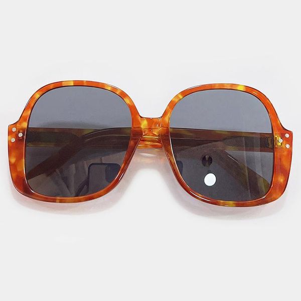 sunglasses 2021 square retro women vintage sun glasses for shades lens ladies frameless eyeglasses, White;black
sunglasses 2021 square retro women vintage sun glasses for shades lens ladies frameless eyeglasses, White;black