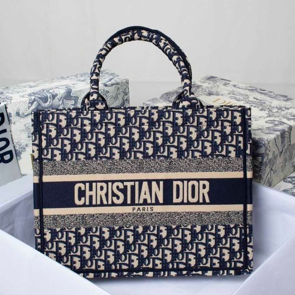 blue 2021 new old pattern canvas embroidered shopping bag letter versatile hand tote with one shoulder handbag zly
blue 2021 new old pattern canvas embroidered shopping bag letter versatile hand tote with one shoulder handbag zly