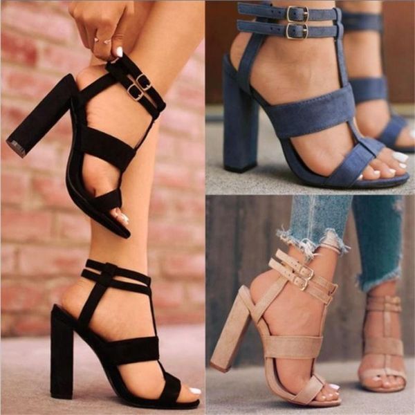 35-42 large size hollow fish mouth thick heels fashion double buckle suede surface sandals party mature women shoes, Black
35-42 large size hollow fish mouth thick heels fashion double buckle suede surface sandals party mature women shoes, Black