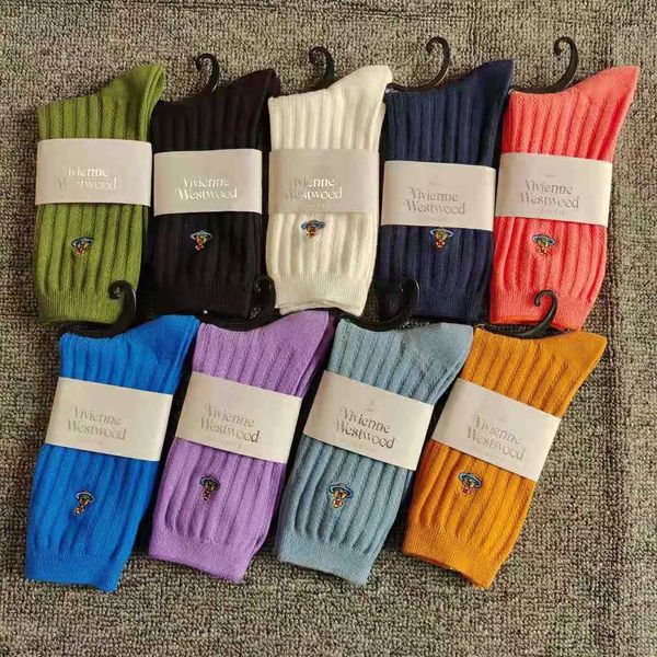 spring and autumn empress dowager vivian's double needle color embroidered medium tube female socks 1yzk, Black
spring and autumn empress dowager vivian's double needle color embroidered medium tube female socks 1yzk, Black