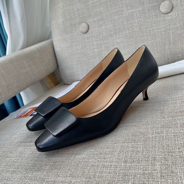 spring and autumn shallow mouth single stiletto red square toe sandals high heels commuter work ol white house shoes women's small leat, Black
spring and autumn shallow mouth single stiletto red square toe sandals high heels commuter work ol white house shoes women's small leat, Black