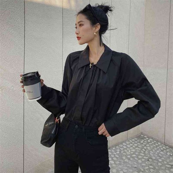 spring autumn korea fashion women long sleeve loose black white shirts big turn-down collar vintage blouse femme v40 210512
spring autumn korea fashion women long sleeve loose black white shirts big turn-down collar vintage blouse femme v40 210512