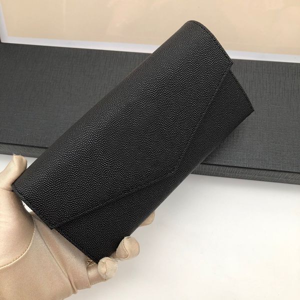 2021 famos designers long wallets for men and womens cardholder coin purse two colors, Red;black
2021 famos designers long wallets for men and womens cardholder coin purse two colors, Red;black