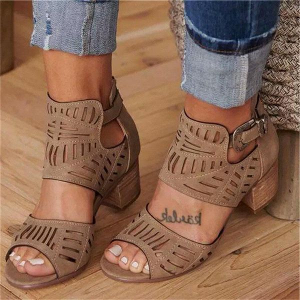 gladiator covel heel sandals women high buckle strap fashion female 2021 summer shoes ladies sandalias mujer 43, Black
gladiator covel heel sandals women high buckle strap fashion female 2021 summer shoes ladies sandalias mujer 43, Black