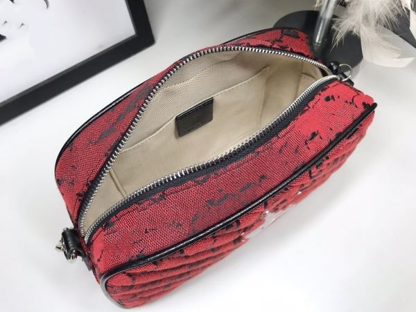 70% off factory store 2021 straight fashion original leather column single shoulder messenger handbag chain model
70% off factory store 2021 straight fashion original leather column single shoulder messenger handbag chain model