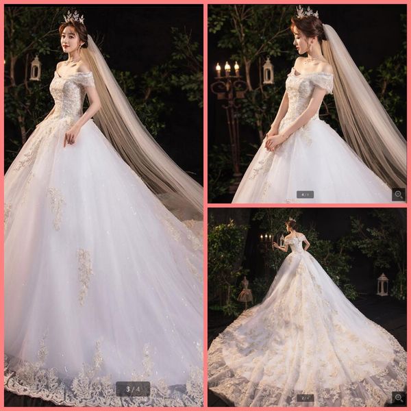 2021 new arrival white tulle ball gown wedding dresses off the shoulder lace appliques princess puffy corset luxury bridal gowns royal train
2021 new arrival white tulle ball gown wedding dresses off the shoulder lace appliques princess puffy corset luxury bridal gowns royal train
