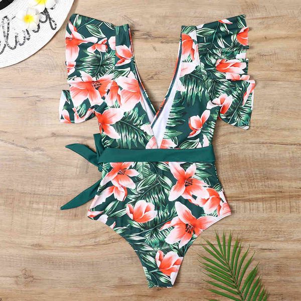 2021 shopkeeper recommends fashionable ruffle digital printing women's swimsuit, White;black
2021 shopkeeper recommends fashionable ruffle digital printing women's swimsuit, White;black