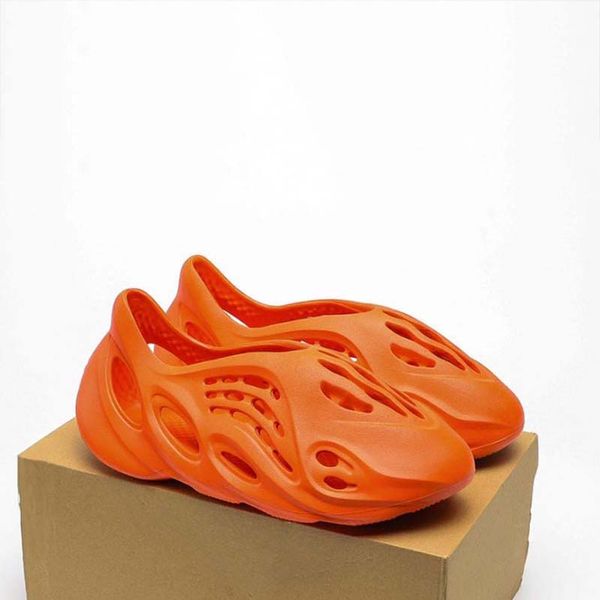 2022 foam runner slipper mxt moon gray mx cream clay men women slippers shoes ochre vermillion mineral blue triple black slides designer san
2022 foam runner slipper mxt moon gray mx cream clay men women slippers shoes ochre vermillion mineral blue triple black slides designer san