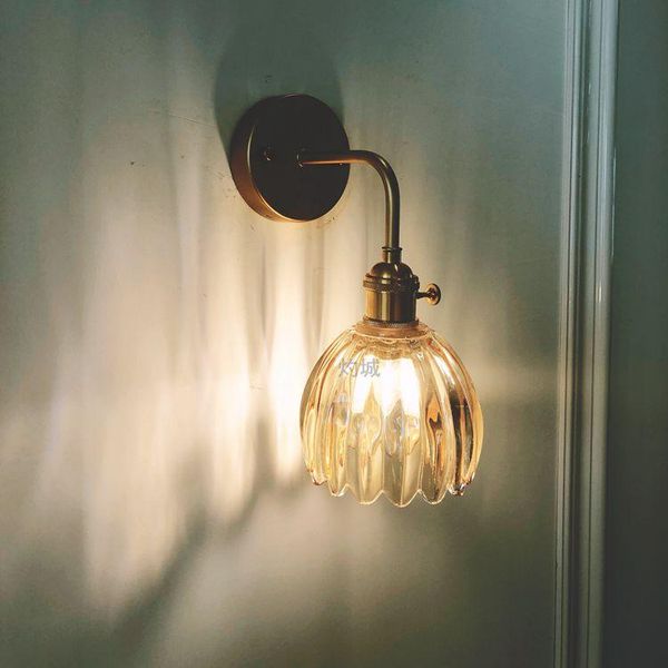simple and stylish japanese style brass glass wall lamp with texture corridor aisle bathroom mirror front
simple and stylish japanese style brass glass wall lamp with texture corridor aisle bathroom mirror front