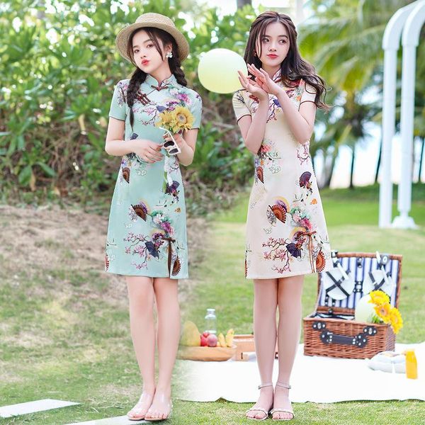 style chinese vintage women short sleeve flower fan printed satin handmade button mini cheongsam mandarin collar qipao dress ethnic clothing, Red
style chinese vintage women short sleeve flower fan printed satin handmade button mini cheongsam mandarin collar qipao dress ethnic clothing, Red