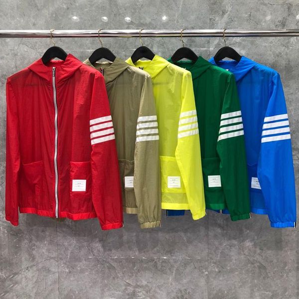 men's jackets 2021 fashion brand jacket men women striped uv sun-protective outdoor coats thin color casual hooded skin windbreaker, Black;brown
men's jackets 2021 fashion brand jacket men women striped uv sun-protective outdoor coats thin color casual hooded skin windbreaker, Black;brown