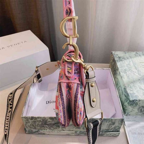 handbagfashionable saddle women's 2021 new fashion high-grade printing versatile western style leisure shoulder baggg bag
handbagfashionable saddle women's 2021 new fashion high-grade printing versatile western style leisure shoulder baggg bag
