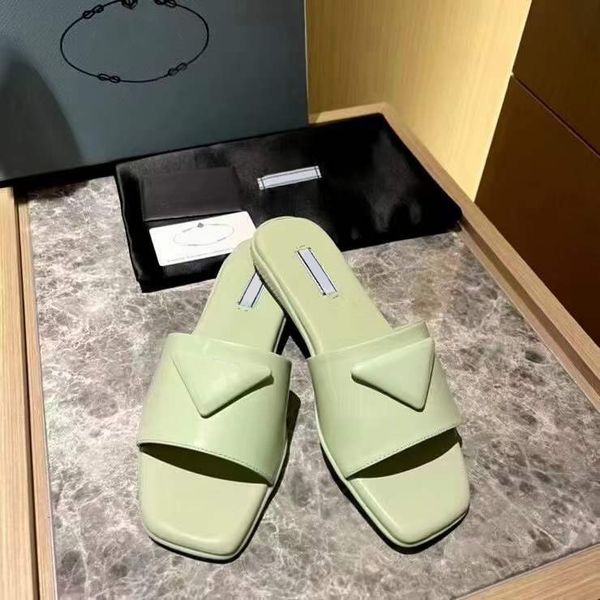 high-quality fashionable women's flat slippers, designer, triangle buckle series, comfortable and wear-resistant, size 35-41, Black
high-quality fashionable women's flat slippers, designer, triangle buckle series, comfortable and wear-resistant, size 35-41, Black