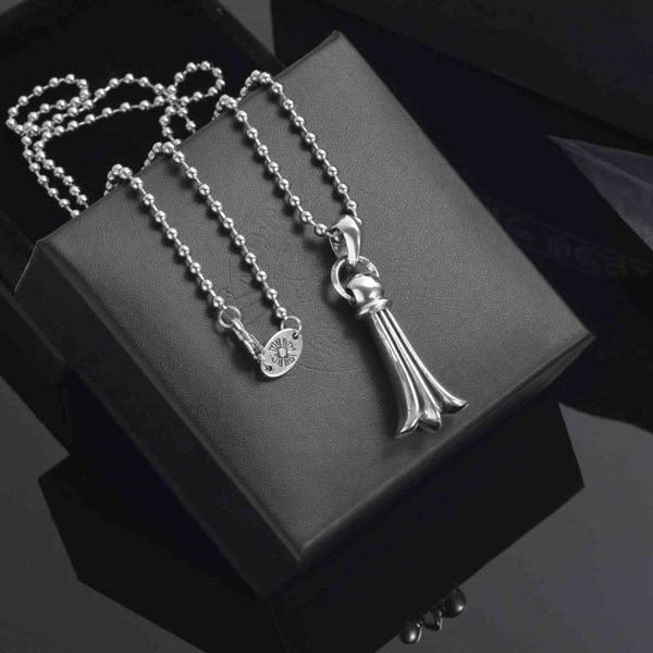 croix necklace chrome/hearts ch cross punk fashion hip hop pendant silver plated male and female couple necklace chrome/hearts, Red;brown
croix necklace chrome/hearts ch cross punk fashion hip hop pendant silver plated male and female couple necklace chrome/hearts, Red;brown