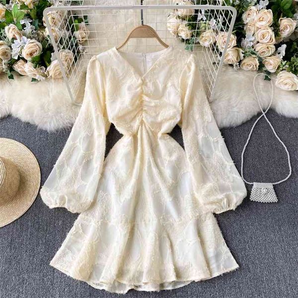 spring temperament fashion french retro vestidos female v-neck bubble sleeve pleated slim mini dress c369 210507, Black;gray
spring temperament fashion french retro vestidos female v-neck bubble sleeve pleated slim mini dress c369 210507, Black;gray