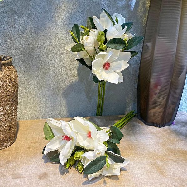 decorative flowers & wreaths simulation magnolia lily fake flower silk living room bedroom coffee table wedding decoration
decorative flowers & wreaths simulation magnolia lily fake flower silk living room bedroom coffee table wedding decoration
