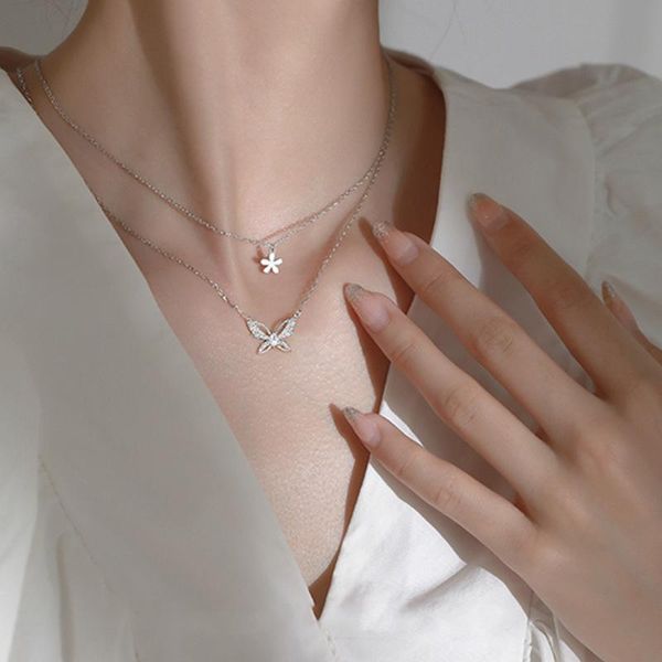 chains sumu 925 sterling silver shiny zircon butterfly flowers necklaces for women exquisite chain light luxury french jewelry
chains sumu 925 sterling silver shiny zircon butterfly flowers necklaces for women exquisite chain light luxury french jewelry