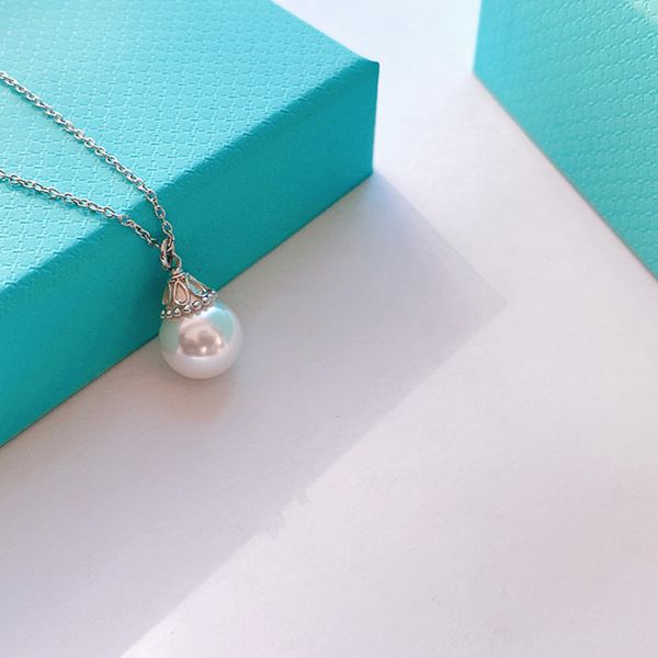 925 freshwater pearl necklace for women designer inlaid petal necklaces valentine's day gift no box, Silver
925 freshwater pearl necklace for women designer inlaid petal necklaces valentine's day gift no box, Silver