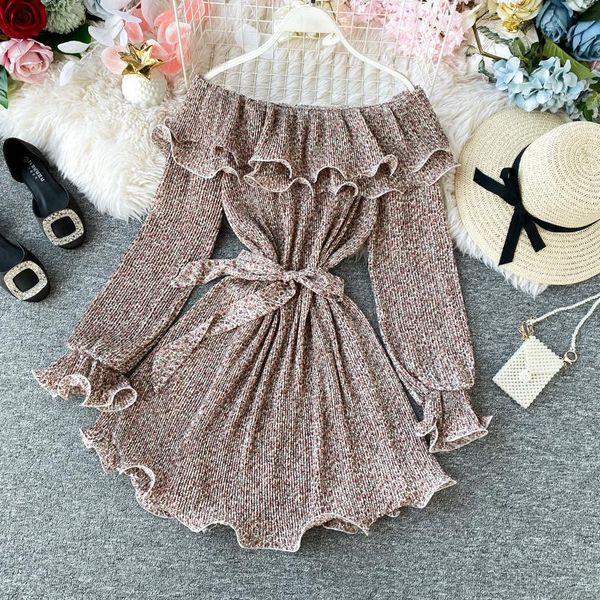 casual dresses 2021 fashion spring and autumn women's slash neck clothing above knee ruffles slim mini print dress, Black;gray
casual dresses 2021 fashion spring and autumn women's slash neck clothing above knee ruffles slim mini print dress, Black;gray