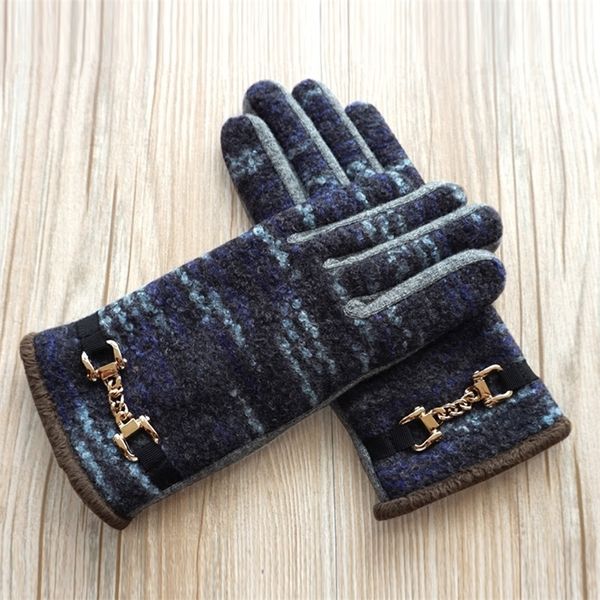 redika autumn winter women's wool tweed double-layer thickened plush touch screen outdoor warm and cold proof gloves, Black
redika autumn winter women's wool tweed double-layer thickened plush touch screen outdoor warm and cold proof gloves, Black