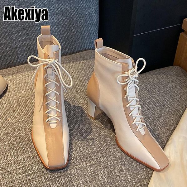 boots 2021 autumn winter simple square toe high heel thick women's short solid color genuine leather apricot p084, Black
boots 2021 autumn winter simple square toe high heel thick women's short solid color genuine leather apricot p084, Black