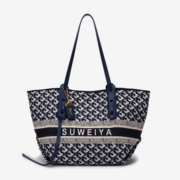 designer tote bag branded crossbody mini luxurys bags handbag european and american knitted embroidery 2021 trendy underarm large capacity
designer tote bag branded crossbody mini luxurys bags handbag european and american knitted embroidery 2021 trendy underarm large capacity