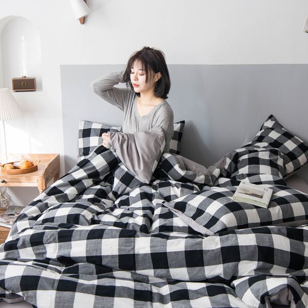 striped nordic style four piece set all washed cotton pure color fitted sheet, quilt cover bedding
striped nordic style four piece set all washed cotton pure color fitted sheet, quilt cover bedding