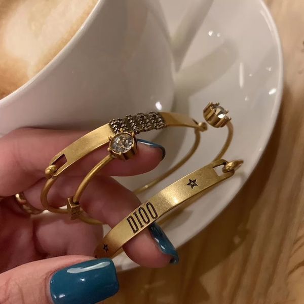 three piece bracelet diamond inlaid brass old bronze color various wearing styles fashion sale, Golden;silver
three piece bracelet diamond inlaid brass old bronze color various wearing styles fashion sale, Golden;silver