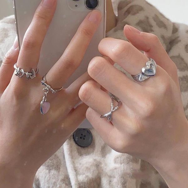 fashion trendy metal geometry circular punk rings for women ladies finger accessories buckle joint tail ring jewelry cluster, Golden;silver
fashion trendy metal geometry circular punk rings for women ladies finger accessories buckle joint tail ring jewelry cluster, Golden;silver